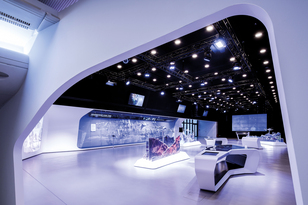 Innenansicht Airbus Showroom in Ottobrunn