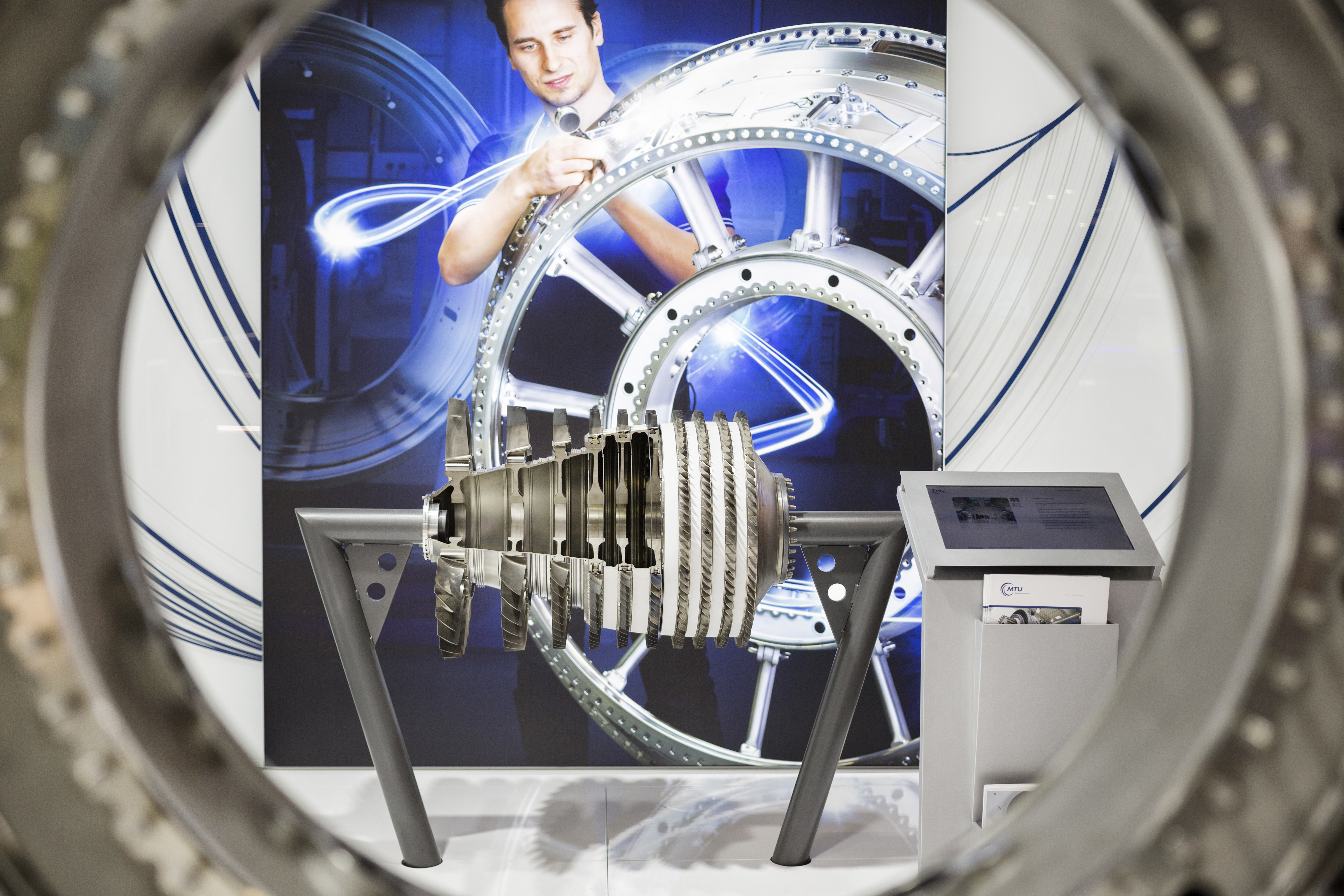 MTU Aero Engines Paris Air Show PAS Stand 2017