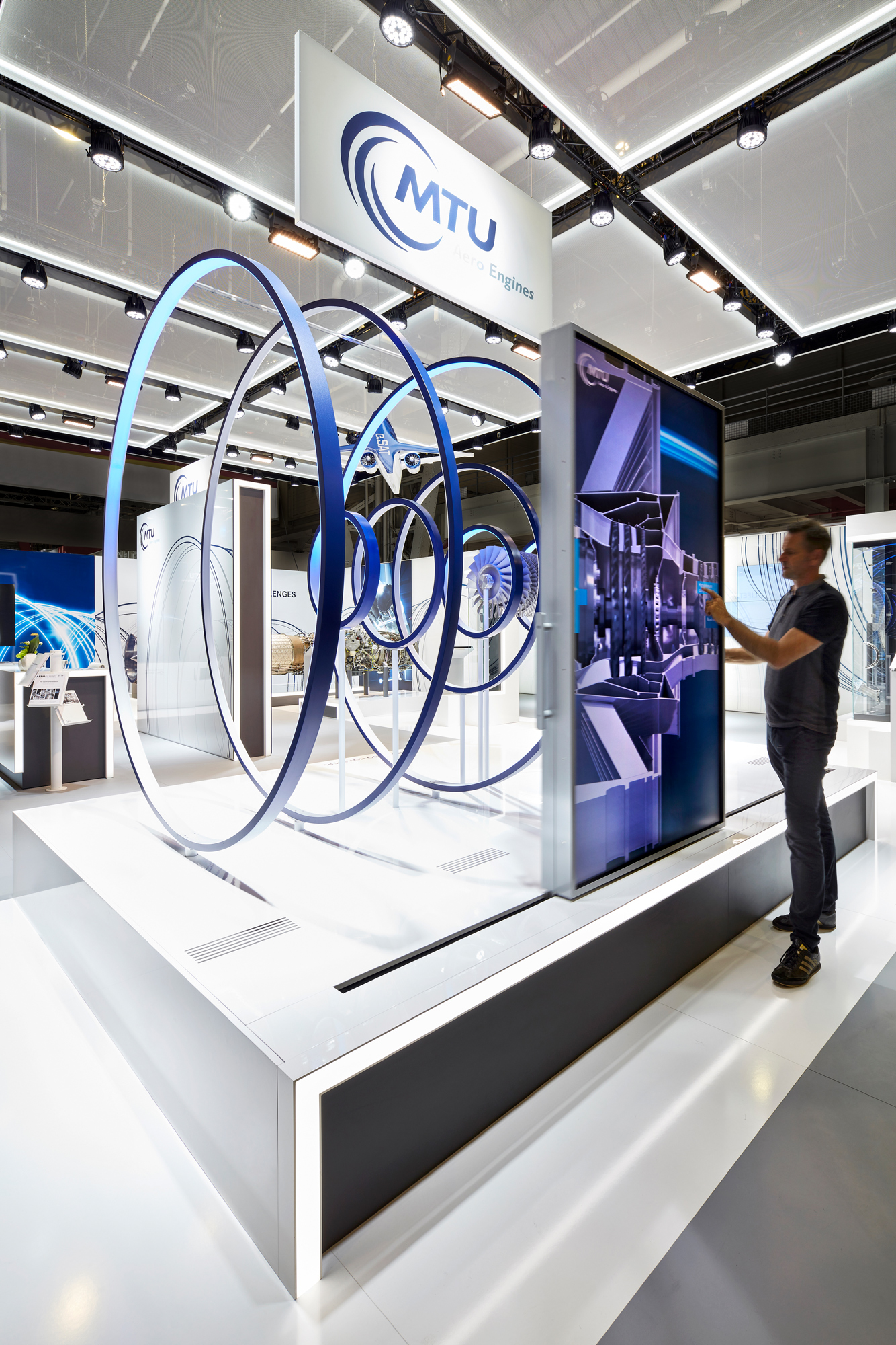 MTU Aero Engines GTF Exhibit Slider 2019